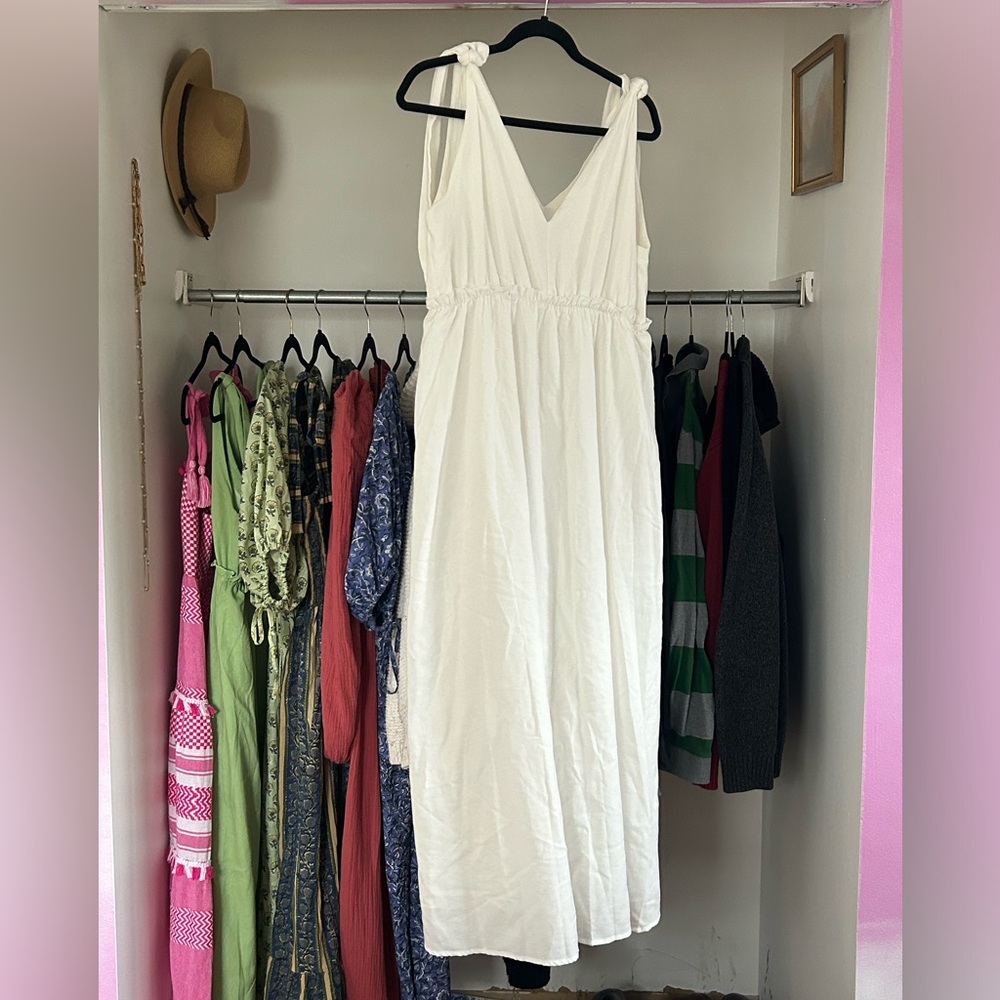 Girl and the Sun White Linen/cotton Maxi Dress like new Large